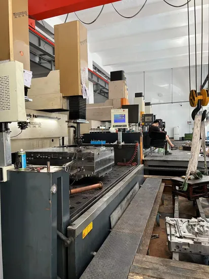 Plastic Injection Mould for Baby Bottles Baby Products PPSU Material Bottle Feeding Babies Feeder Nursing Bottle One-Stop Service Customized Mould Maker